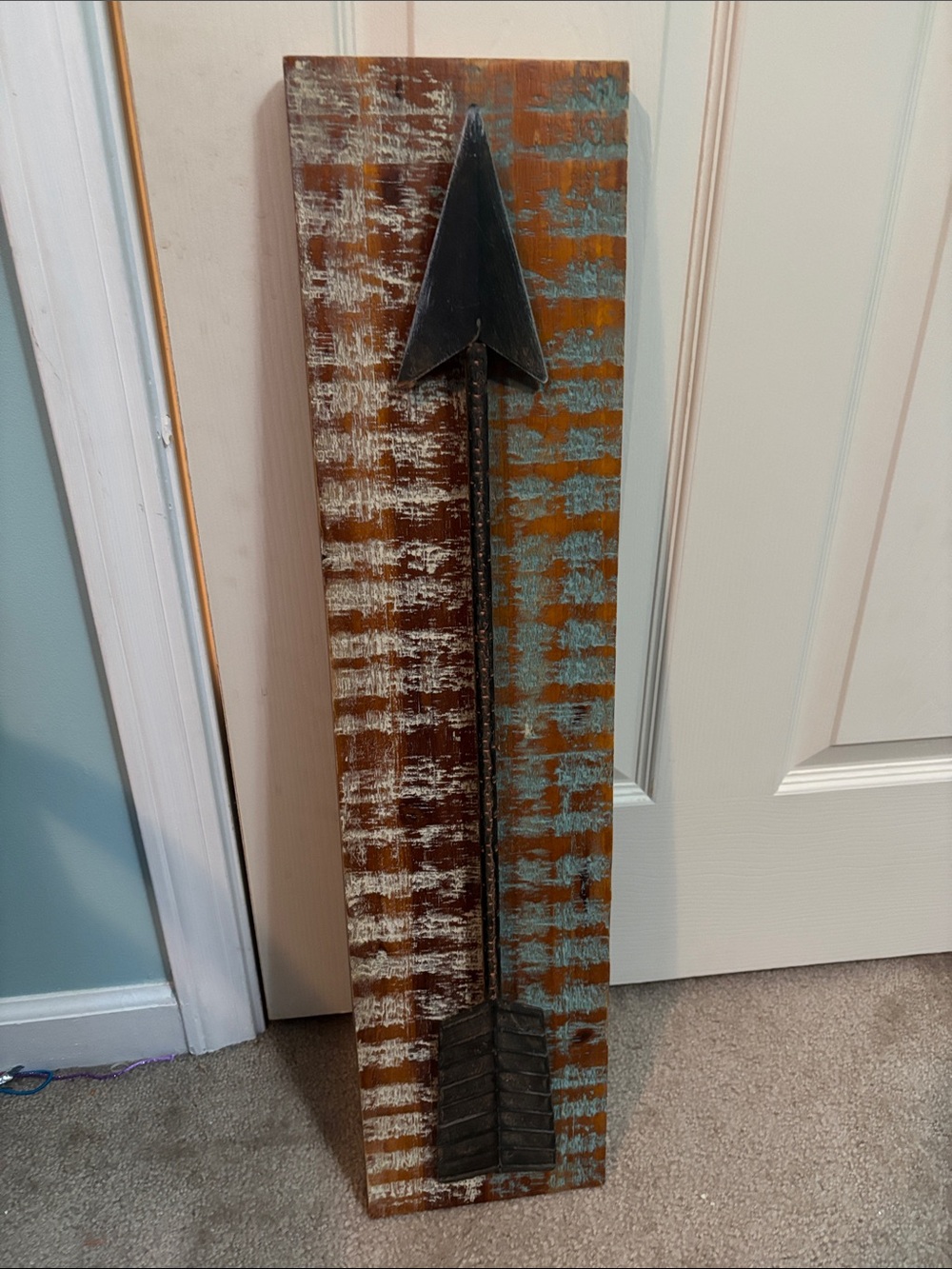 Hobby Lobby Distressed Arrow Wall Art in Brown and Teal